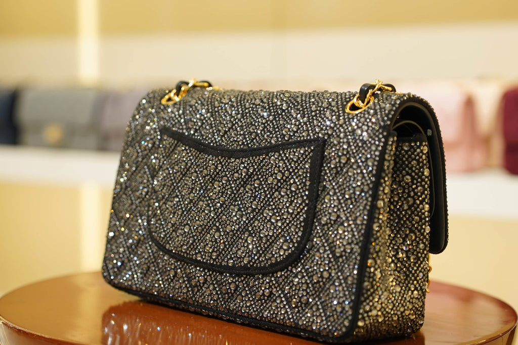 Chanel | Borsa Classic Flap – Media – Pelle – Nera – Finiture in Oro