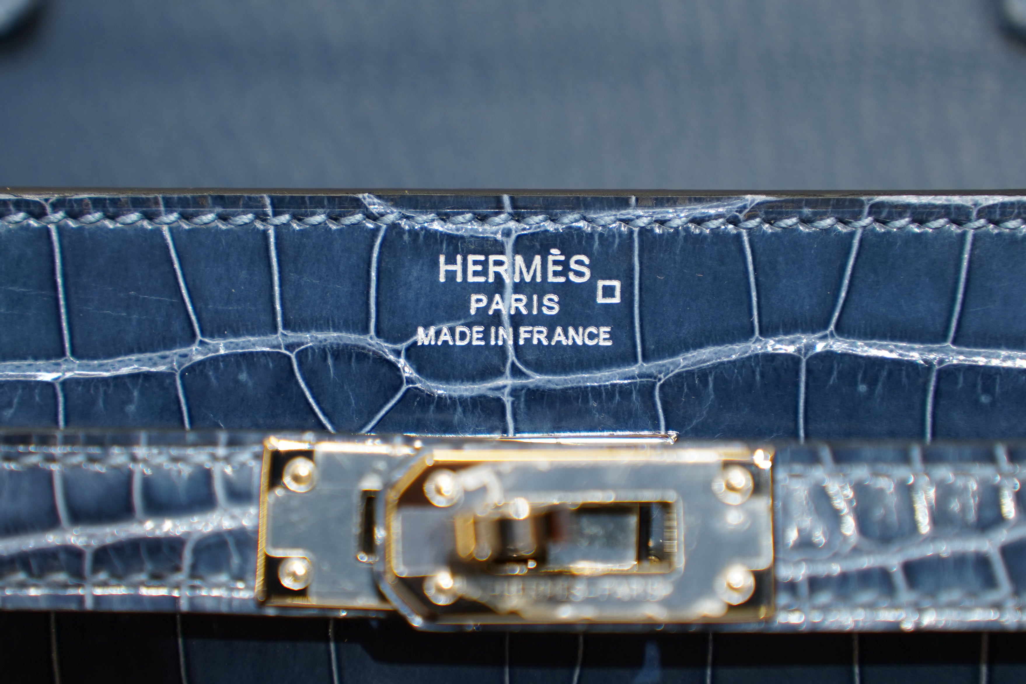 Hermes | Kelly – 28 – Crocodile Leather – Blue – Gold Hardware