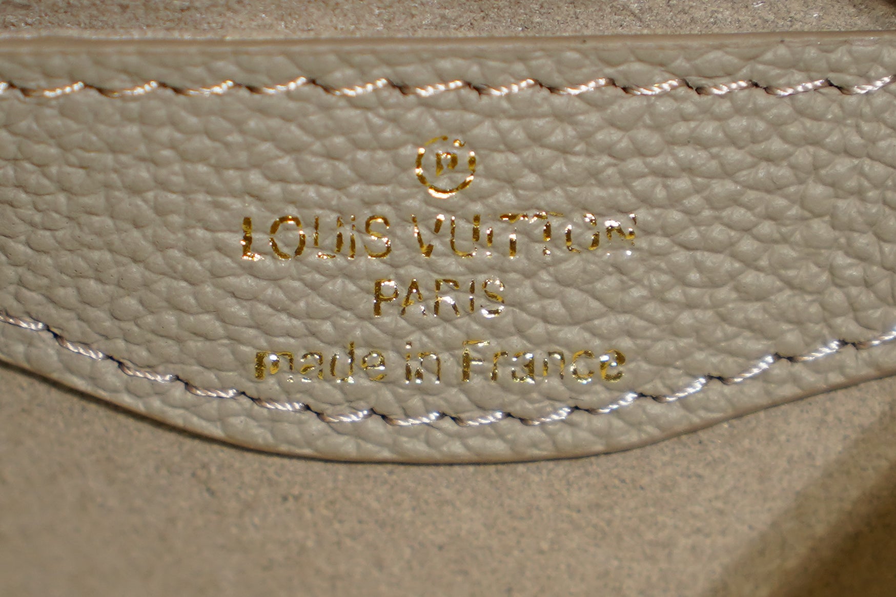 Louis Vuitton | Hobo Bag – Leather – Beige – Gold Hardware