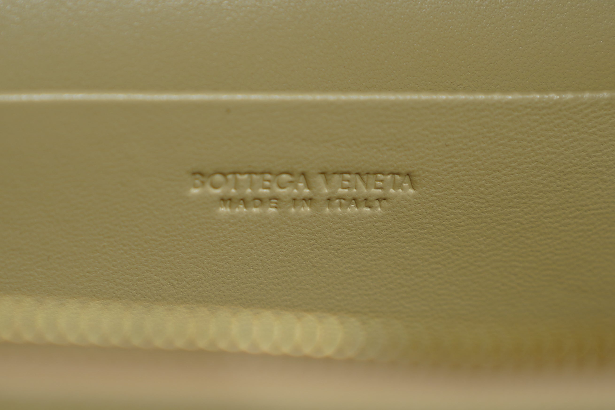Bottega Veneta | Bang-Bang – Leather – Cream – Gold Hardware
