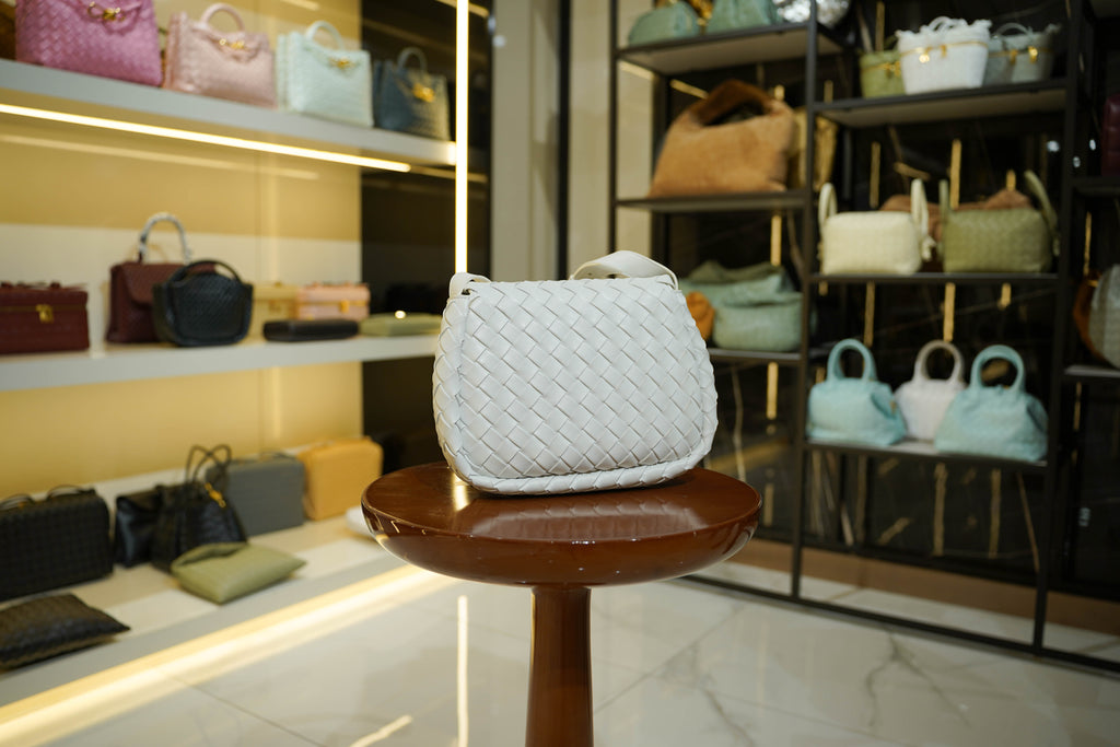 Bottega Veneta | Cobble-Messenger – Leather – White – Silver Hardware