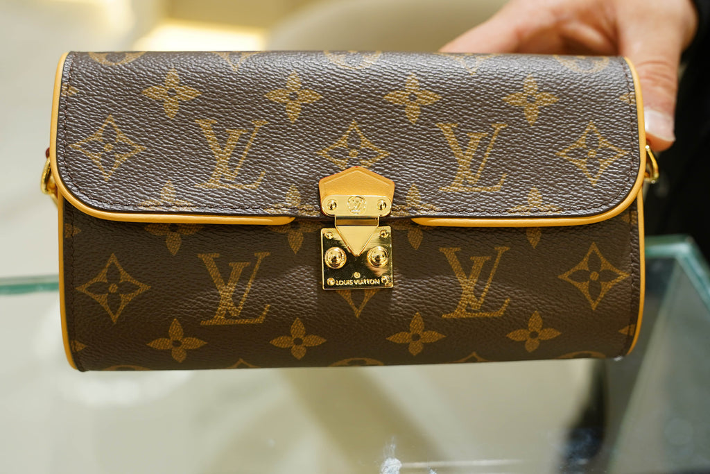 Louis Vuitton | Twist – Canvas – Brown – Gold Hardware