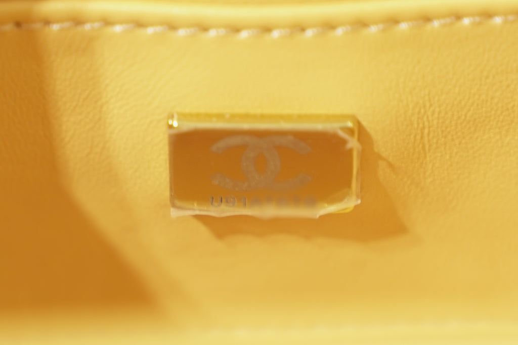 Chanel | Tweed Bag – Tweed – Beige – Gold Hardware