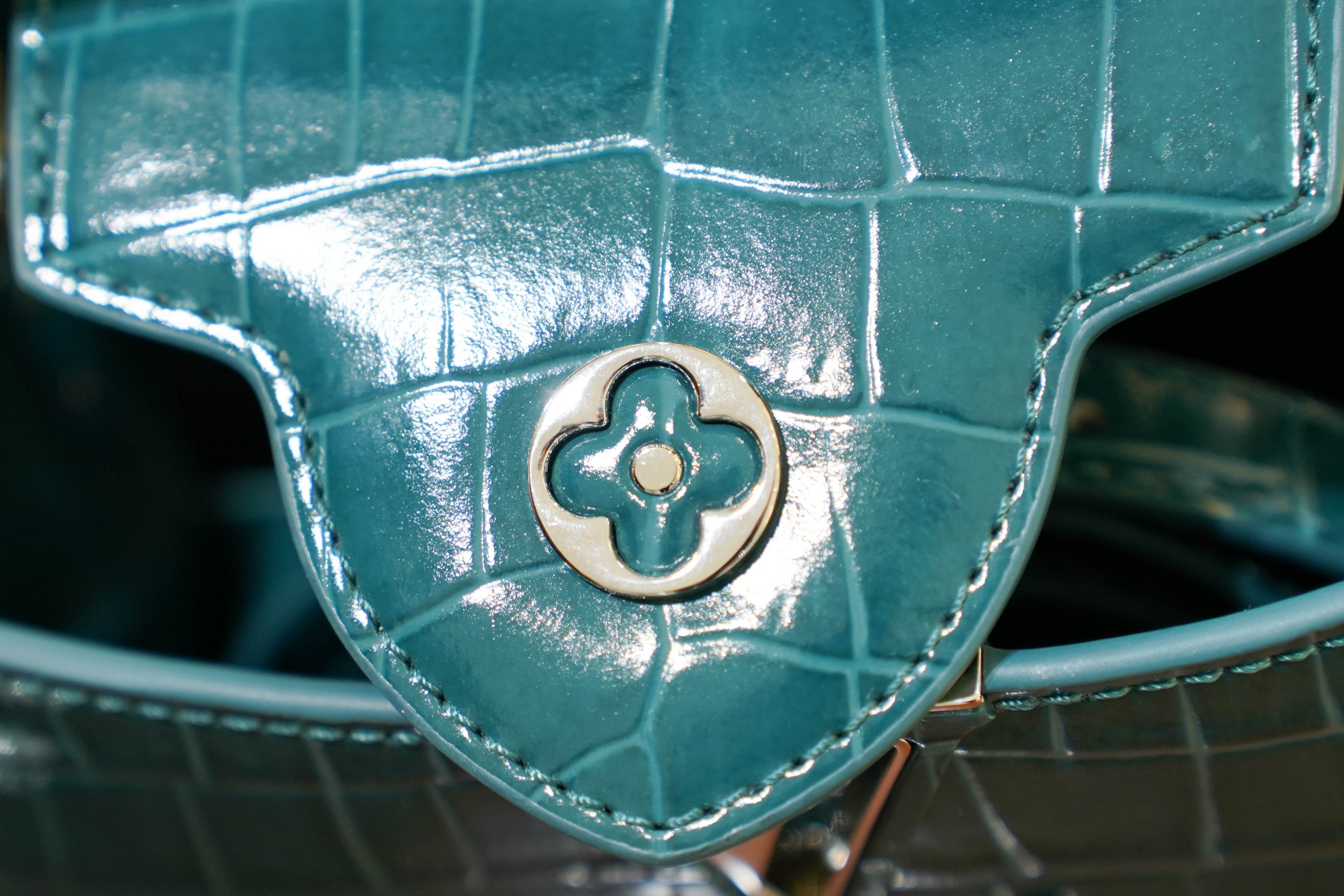 Louis Vuitton | Capucines Medium – Crocodile Leather – Green – Silver Hardware