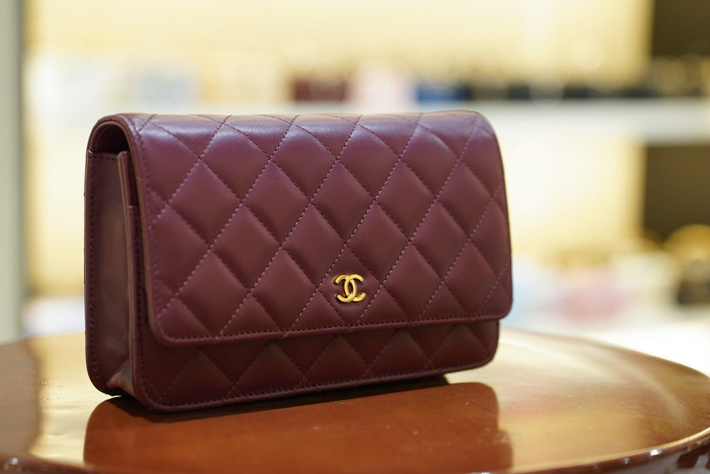 Chanel | Wallet on Chain – Lambskin – Burgundy – Gold Hardware