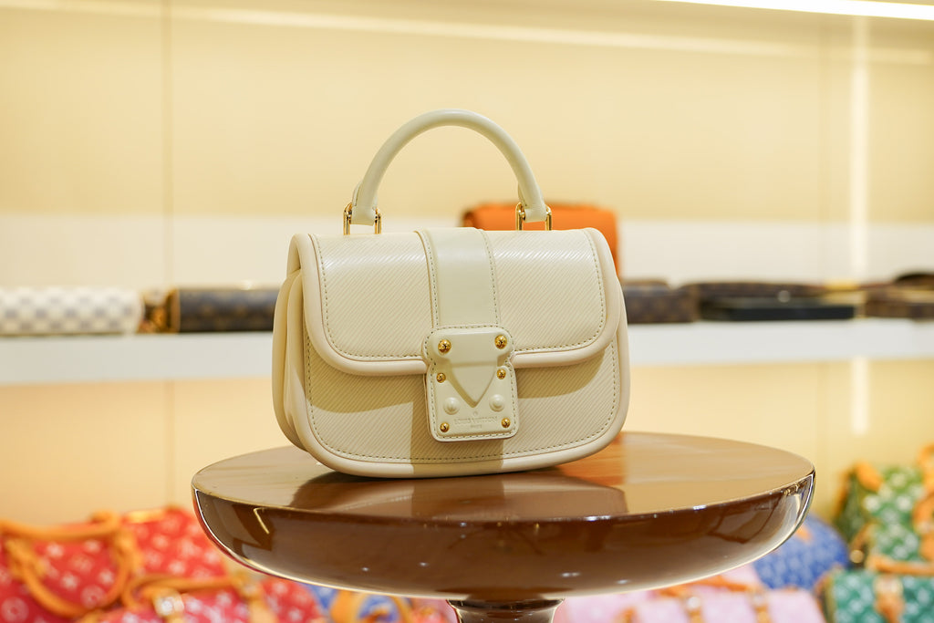 Louis Vuitton | Petite Malle – Leather – Cream – Gold Hardware