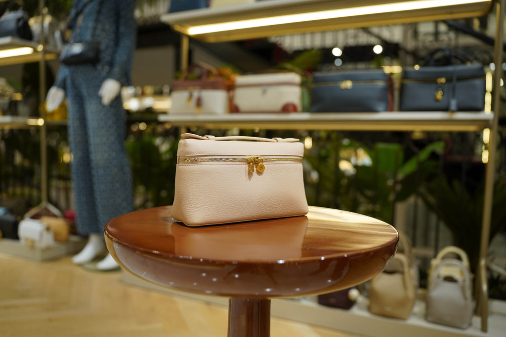 Loro Piana | Extra-Pocket-L19 – Leather – Beige – Gold Hardware