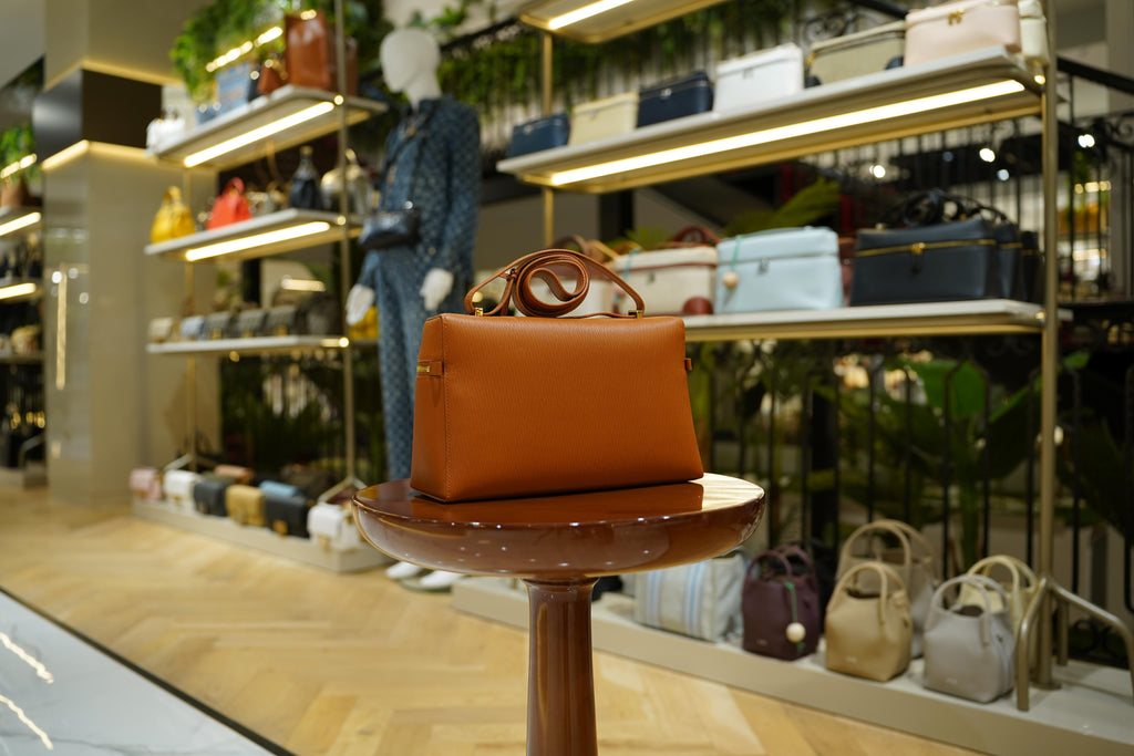Loro Piana | Extra Bag L27 – Leather – Brown – Gold Hardware
