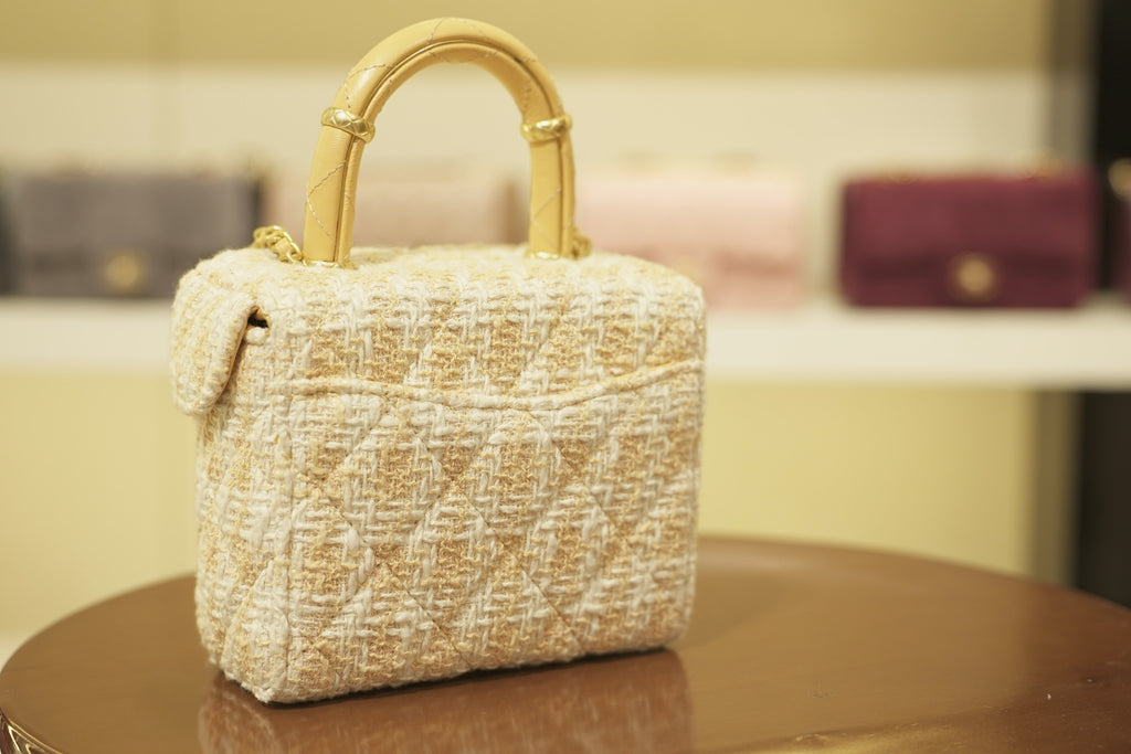 Chanel | Tweed Bag – Tweed – Beige – Gold Hardware