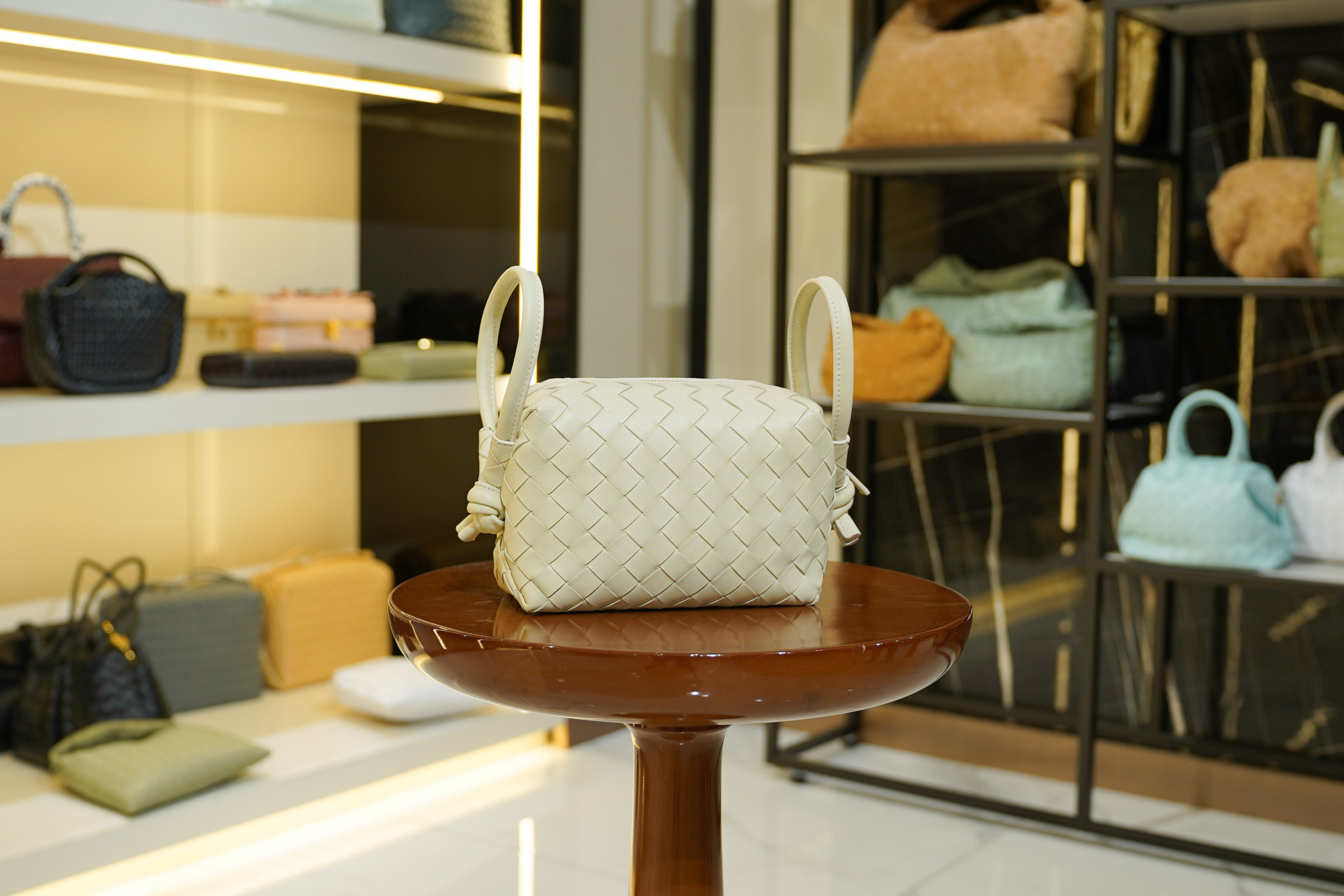 Bottega Veneta | Mini Jodie (Mini) – Leather – Cream – Gold Hardware