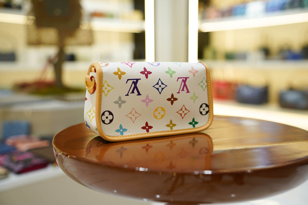Louis Vuitton | Coussin – Canvas – Multicolor – Gold Hardware