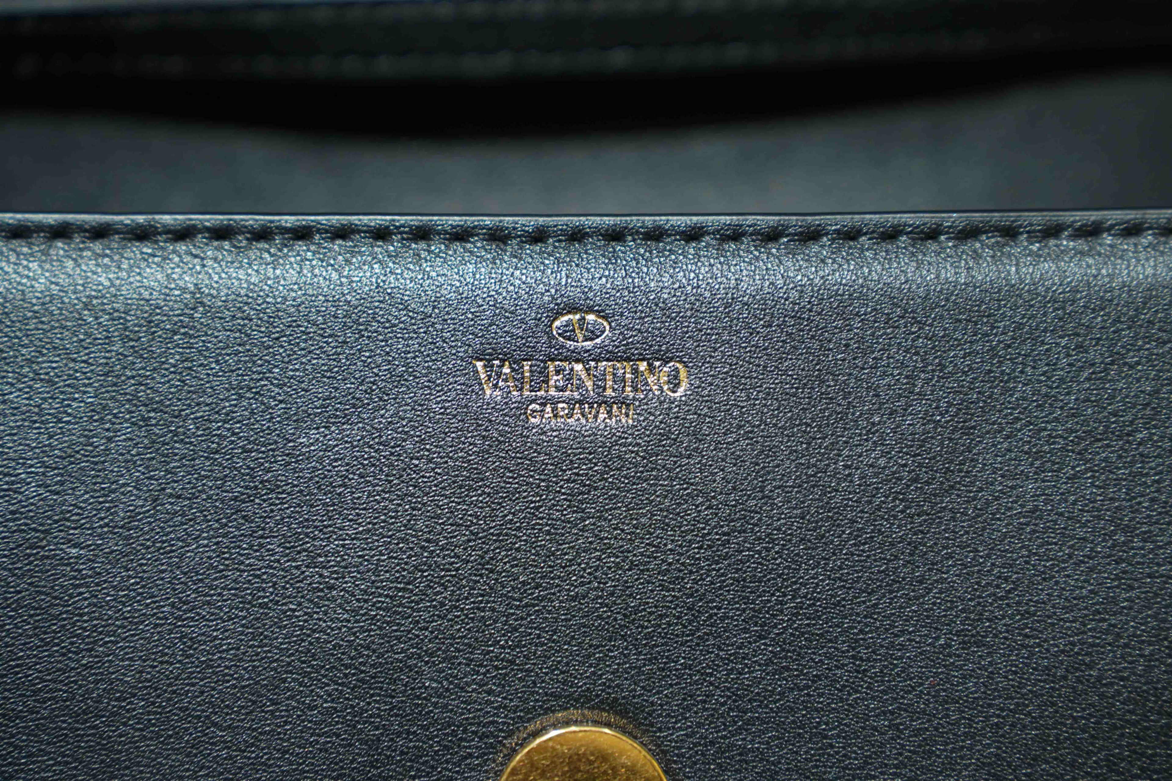 Valentino | Loco – Leather – Black – Gold Hardware