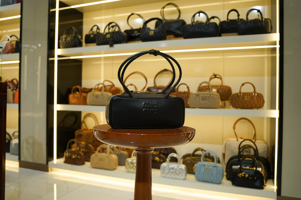 Miu Miu | Beau – Leather – Black – Gold Hardware