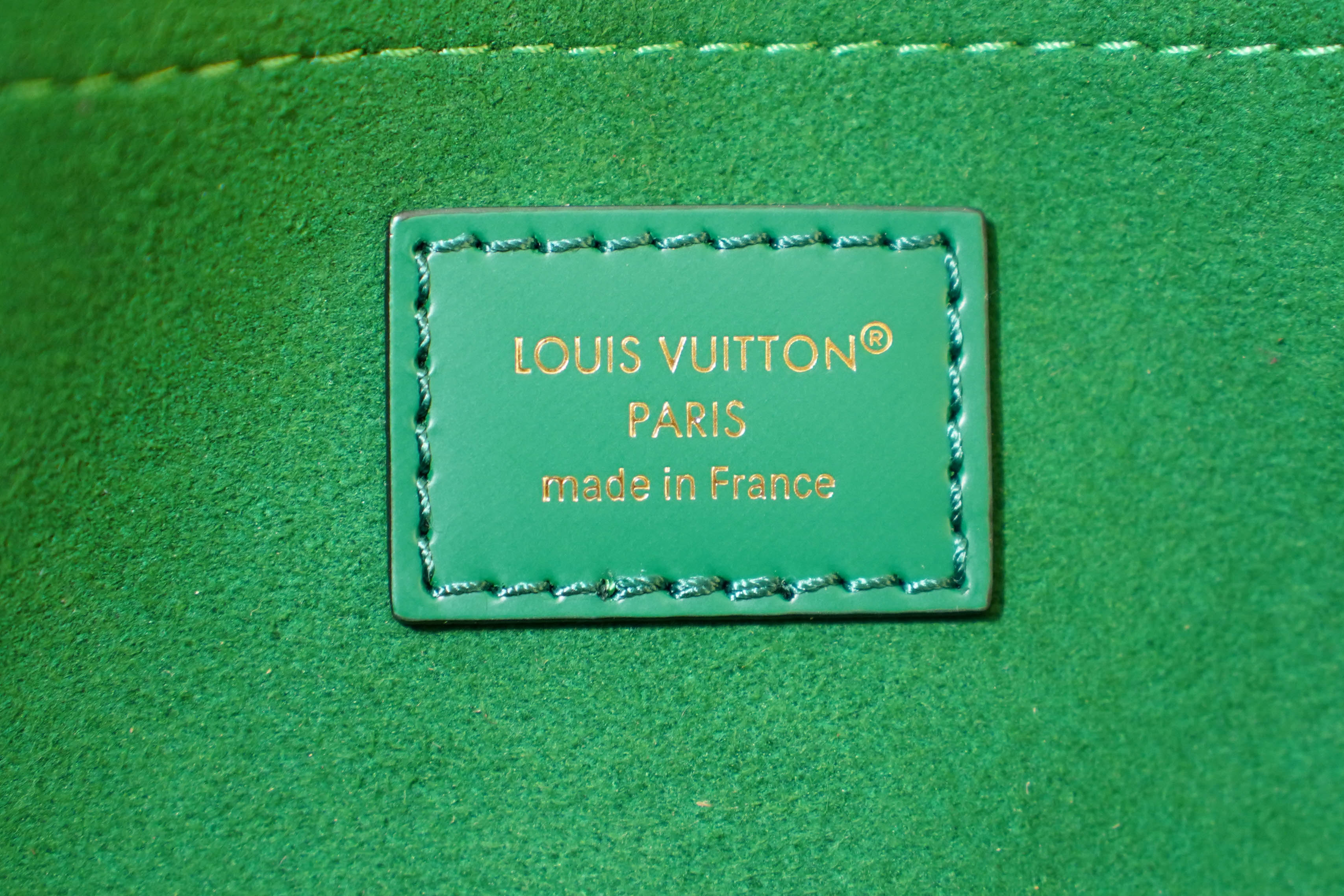 Louis Vuitton | Alma BB – Epi Leather – Green – Gold Hardware