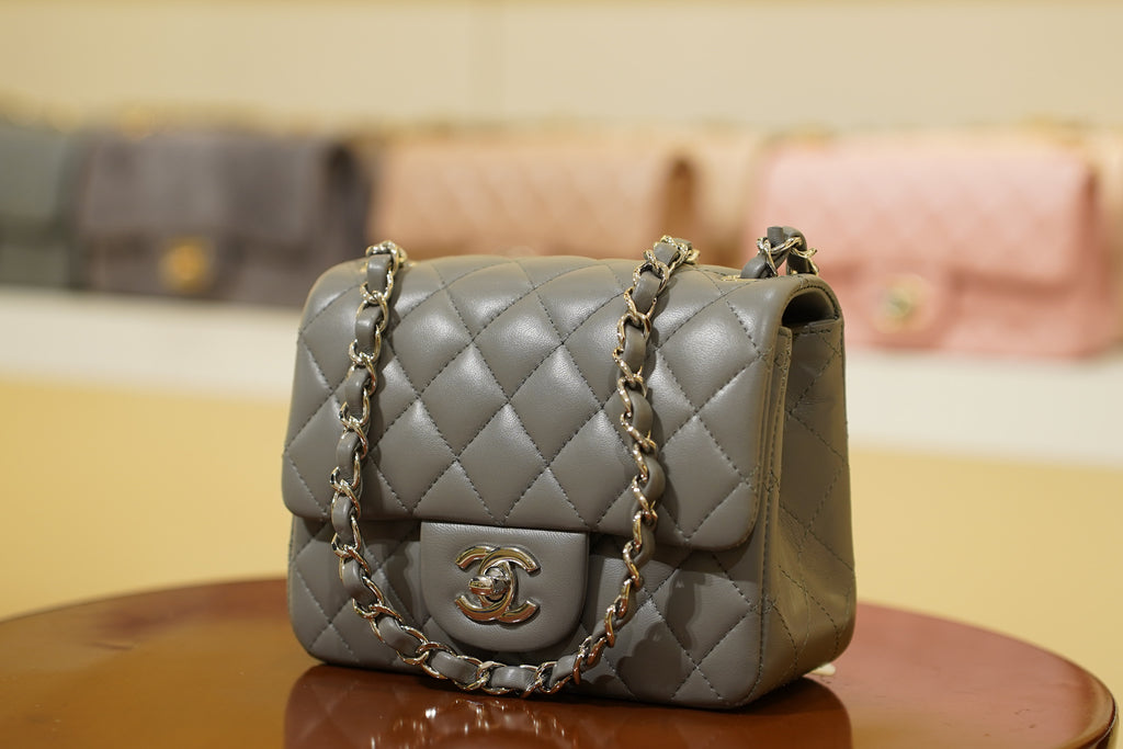 Chanel | Square Mini Flap Bag – Lambskin – Grey – Silver Hardware