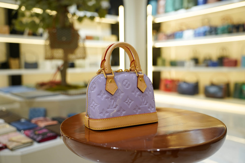 Louis Vuitton | Alma BB – Patent Leather – Lilac – Gold Hardware