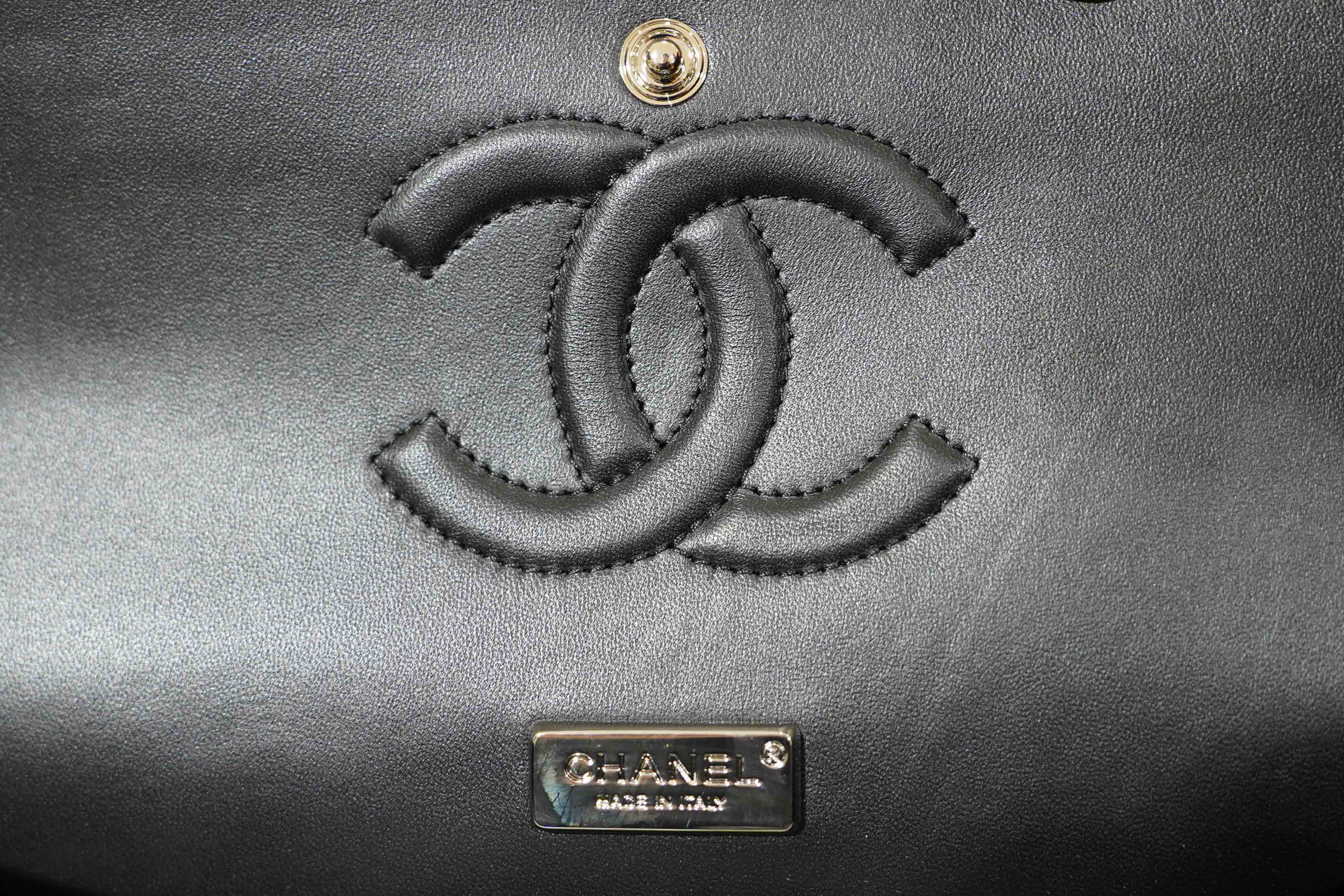 Chanel | Classic Flap Bag – Medium – Fabric – Black – Silver Hardware