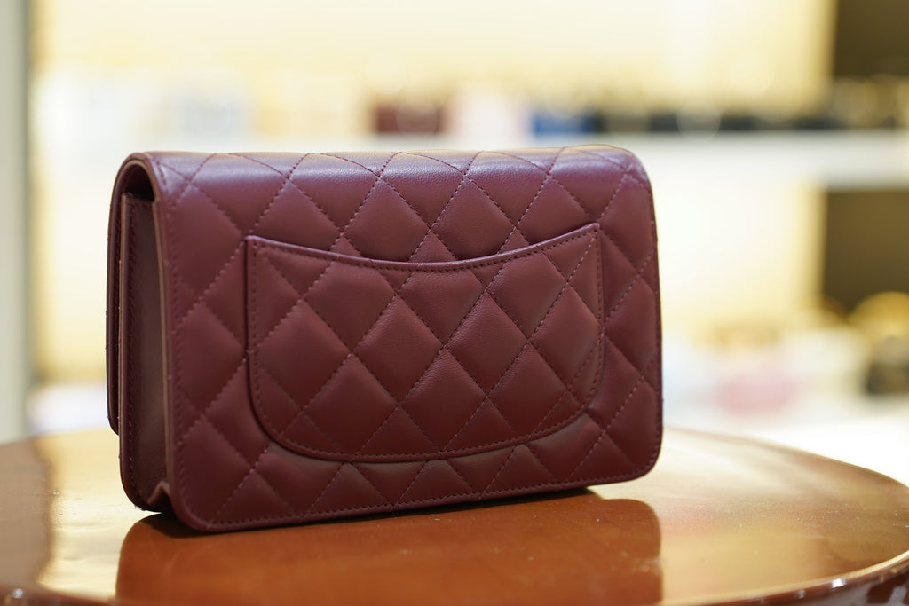 Chanel | Wallet on Chain – Lambskin – Burgundy – Gold Hardware