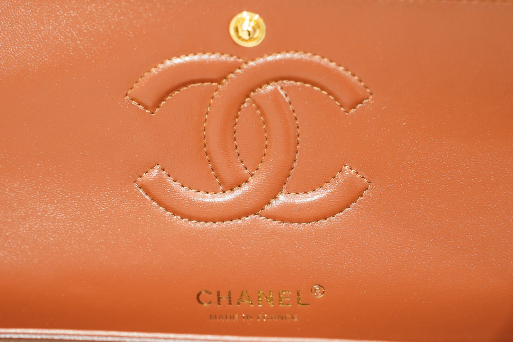 Chanel | Classic Flap Bag – Medium – Lambskin – Brown – Gold Hardware