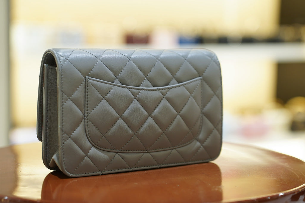 Chanel | Wallet on Chain – Lambskin – Grey – Silver Hardware