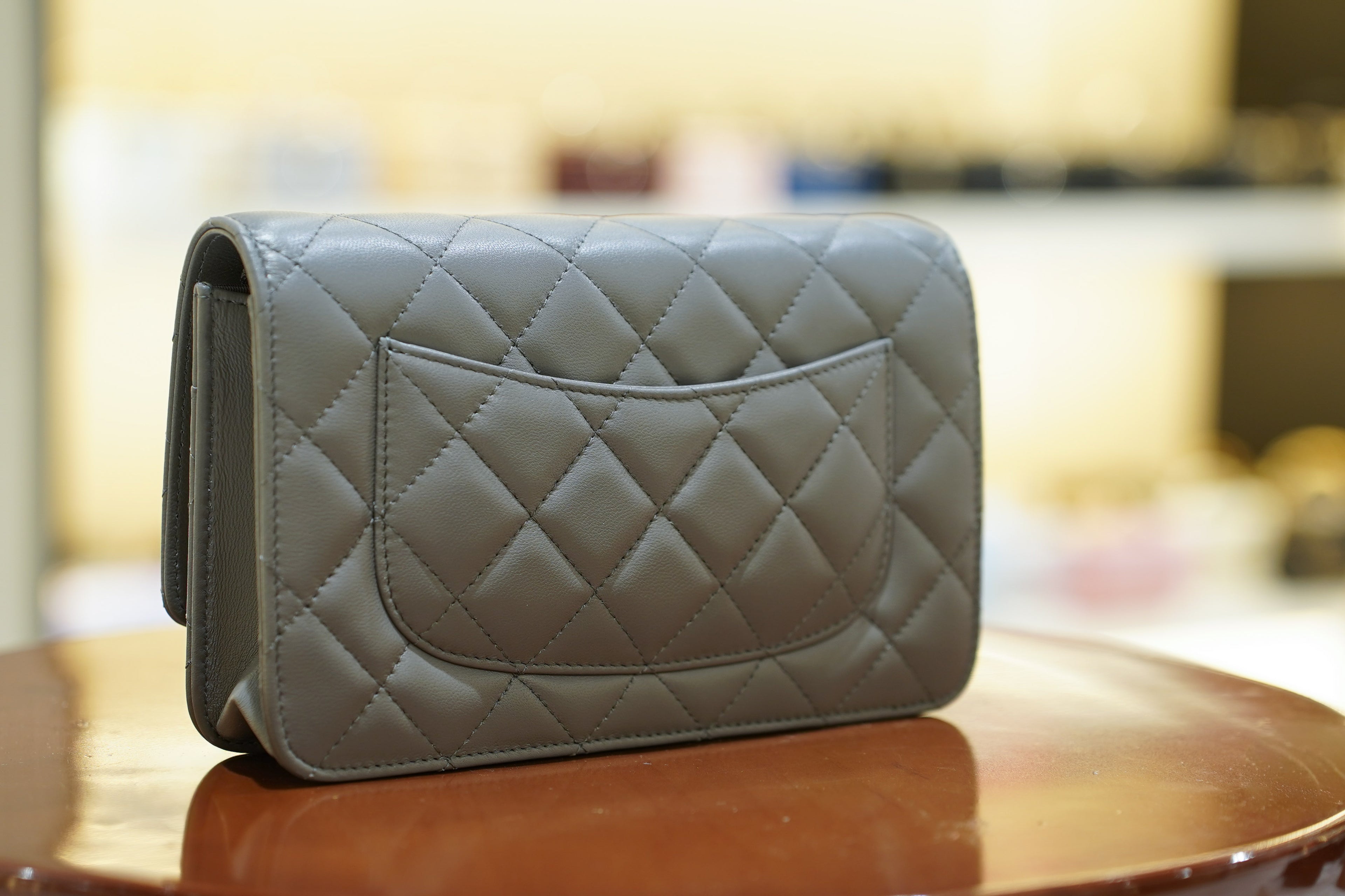 Chanel | Wallet on Chain – Lambskin – Grey – Silver Hardware