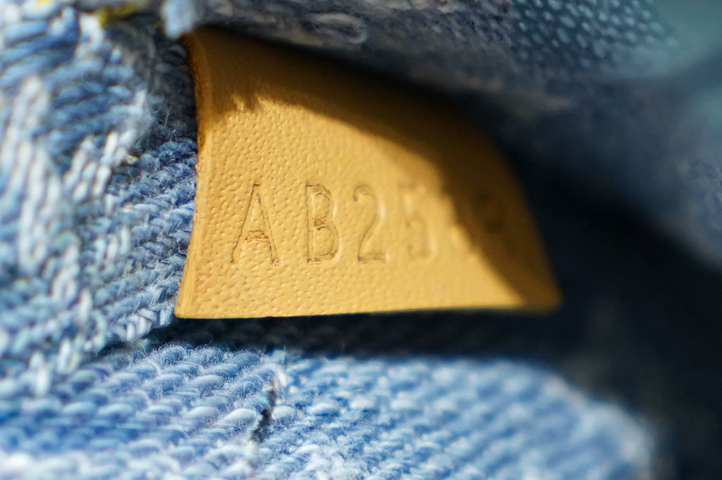 Louis Vuitton | Neverfull – Denim – Blue – Gold Hardware