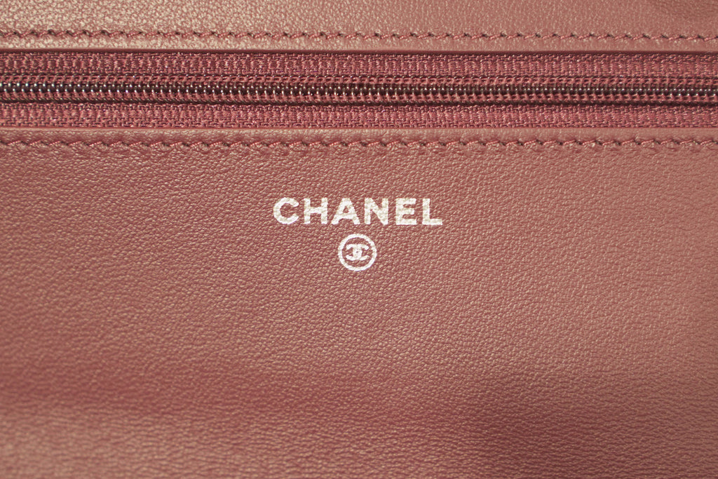 Chanel | Wallet on Chain – Lambskin – Burgundy – Silver Hardware