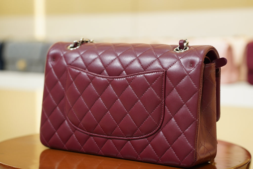 Chanel | Classic Flap Bag – Medium – Lambskin – Burgundy – Silver Hardware