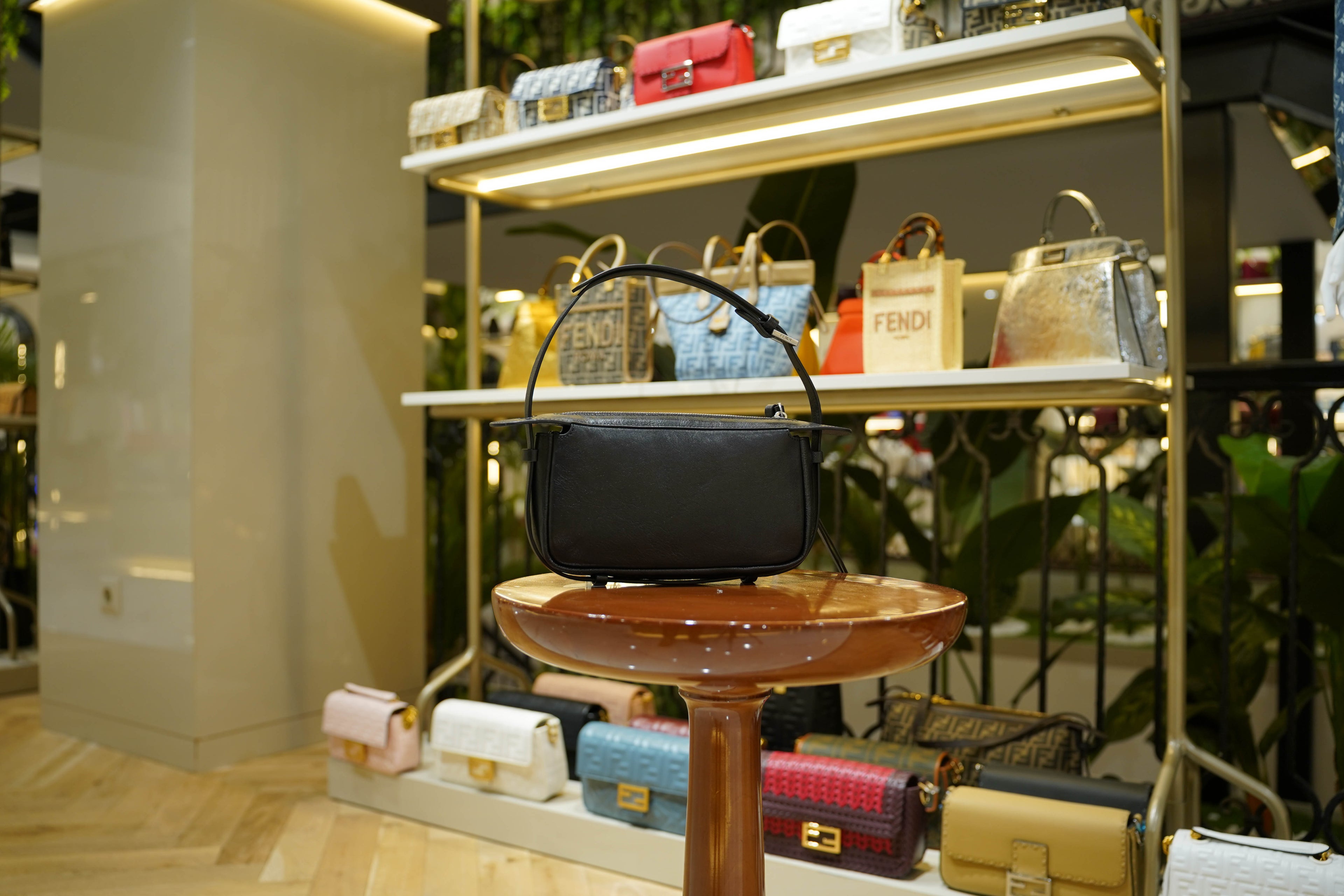 Fendi | Simply – Leather – Black – Gold Hardware