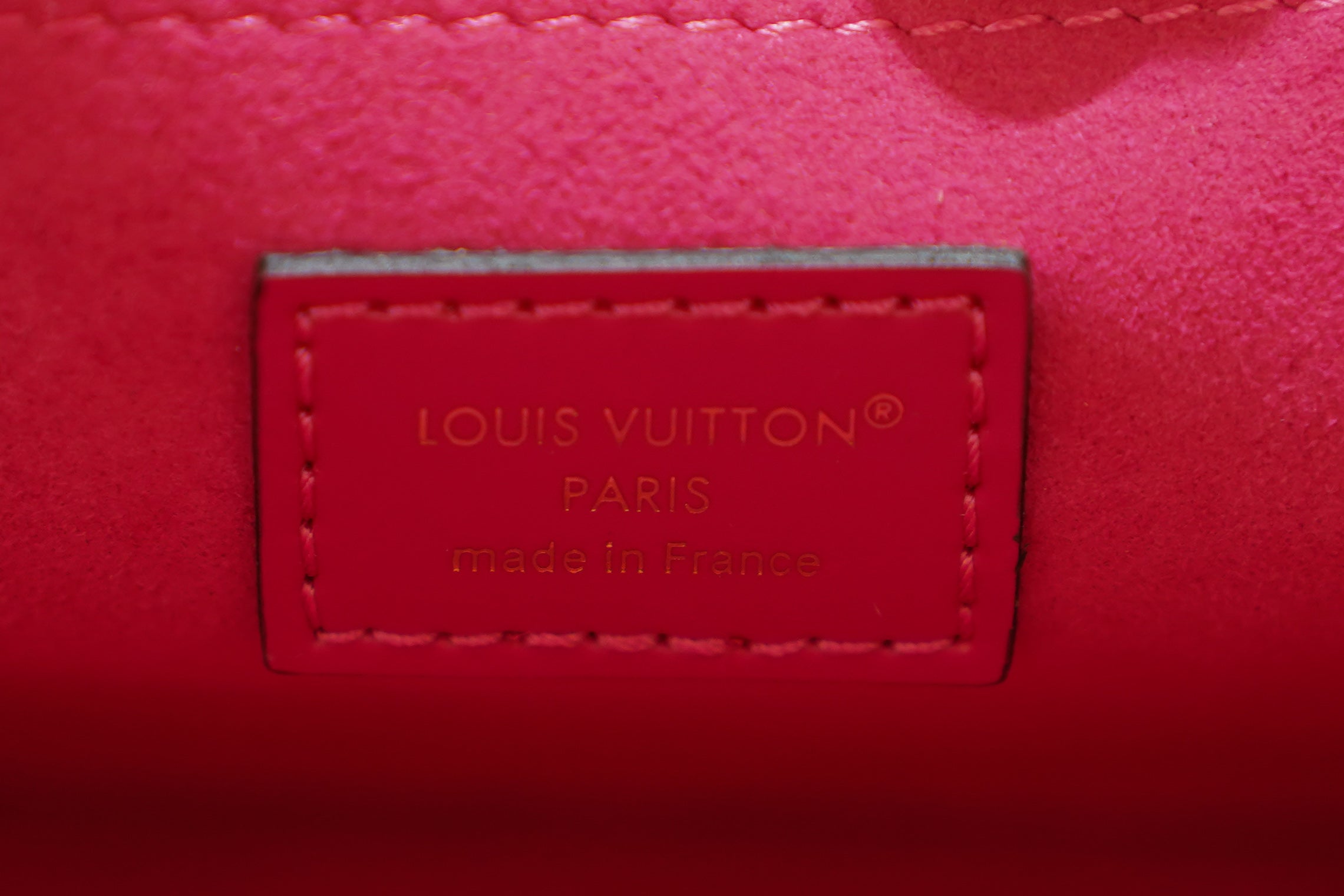 Louis Vuitton | Alma BB – Epi Leather – Fuchsia – Gold Hardware