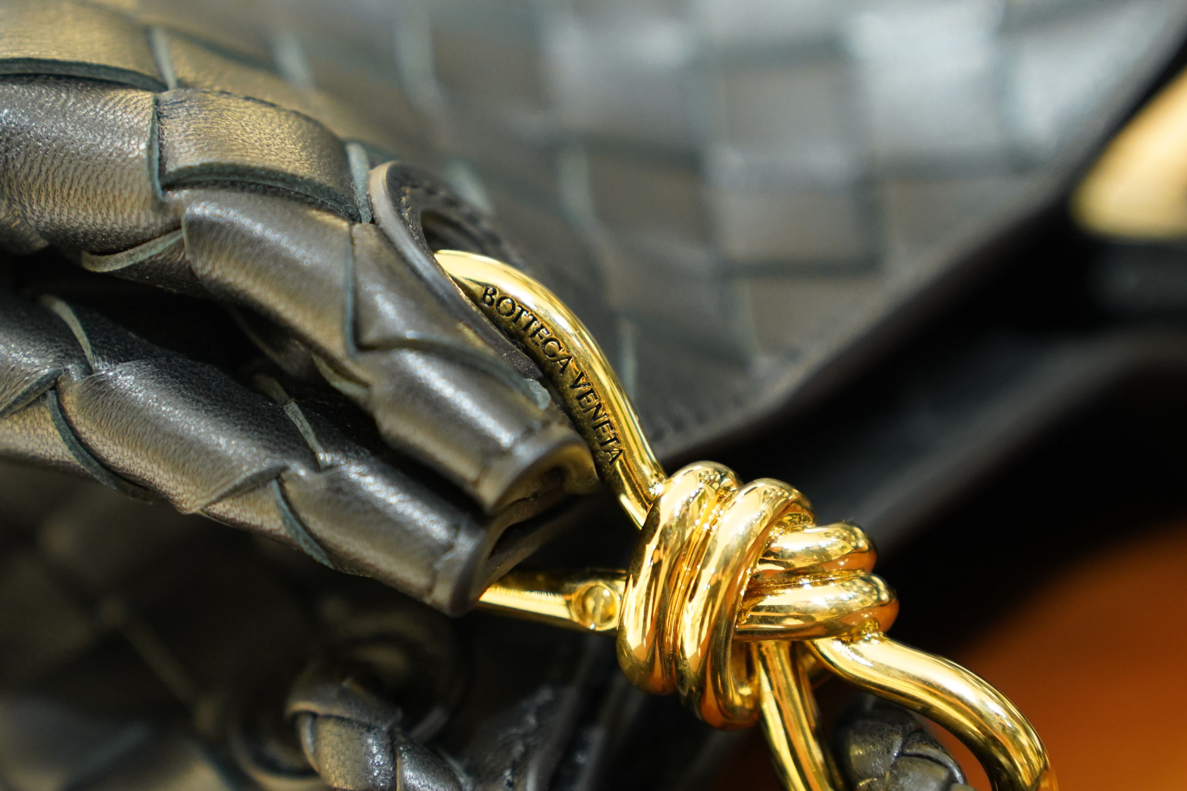 Bottega Veneta | Parachute – Leather – Black – Gold Hardware