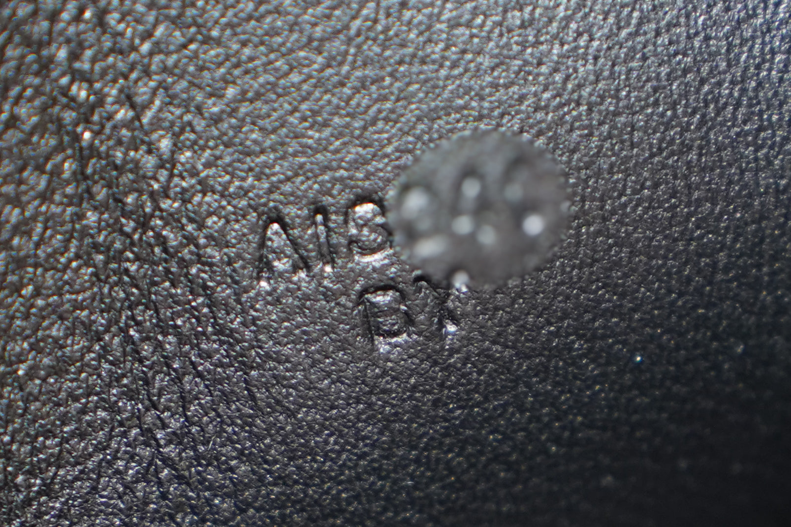 Hermès | Lindy Large – Leather – Black – Gold Hardware