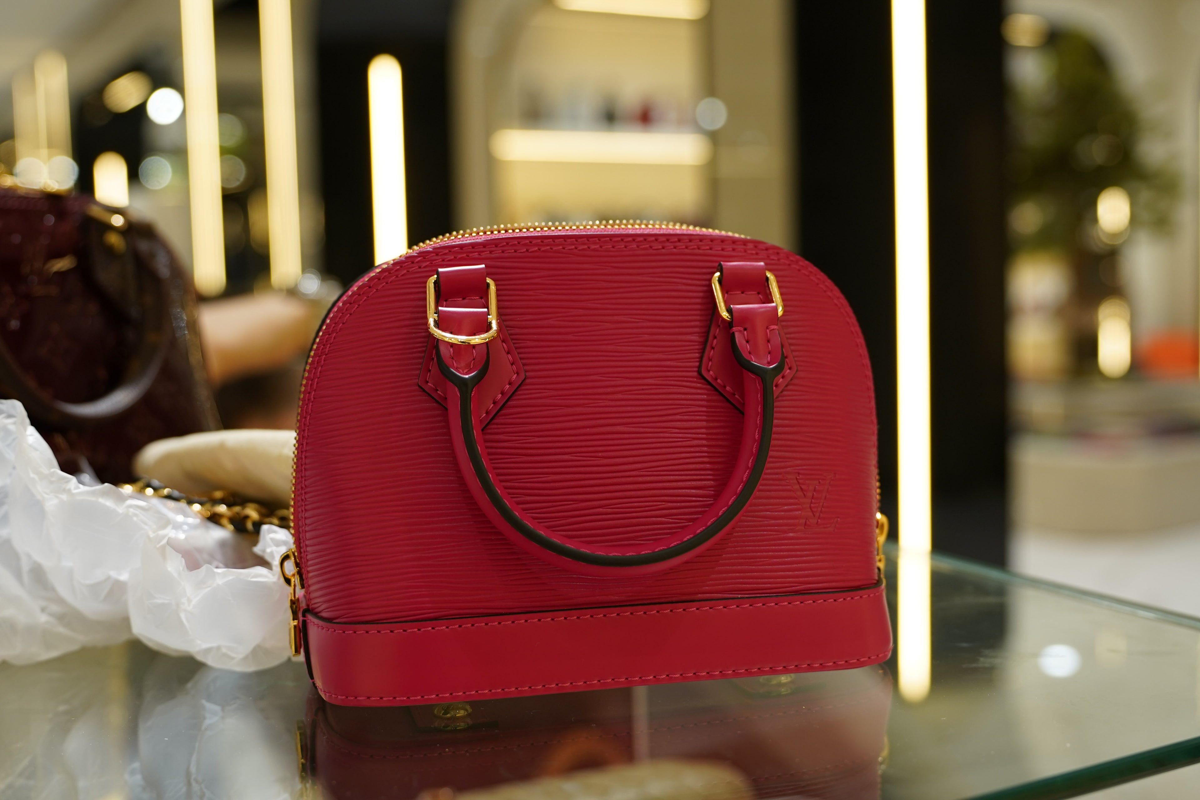 Louis Vuitton | Alma BB – Epi Leather – Fuchsia – Gold Hardware