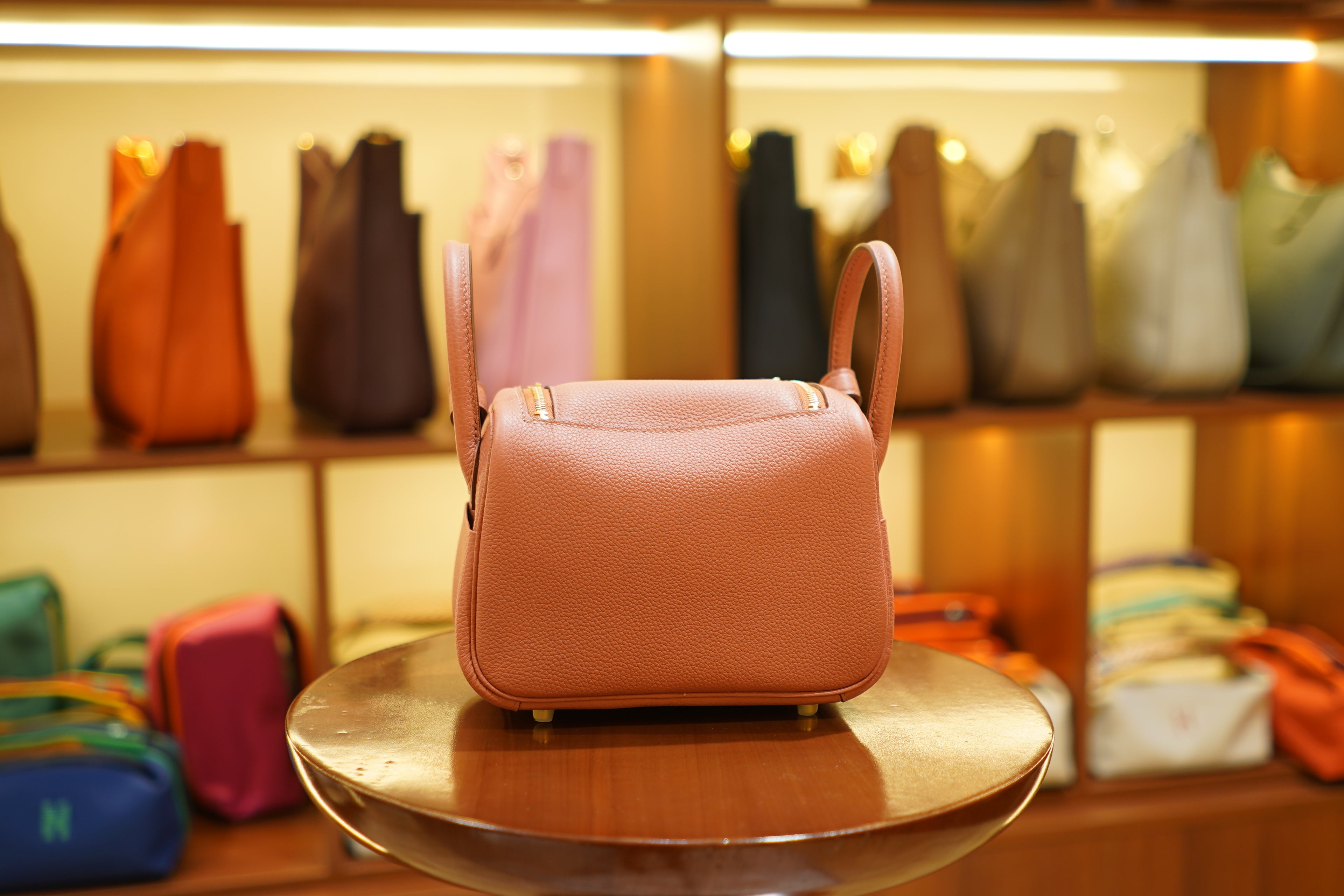 Hermes | Lindy Mini – Togo – Pink – Gold Hardware