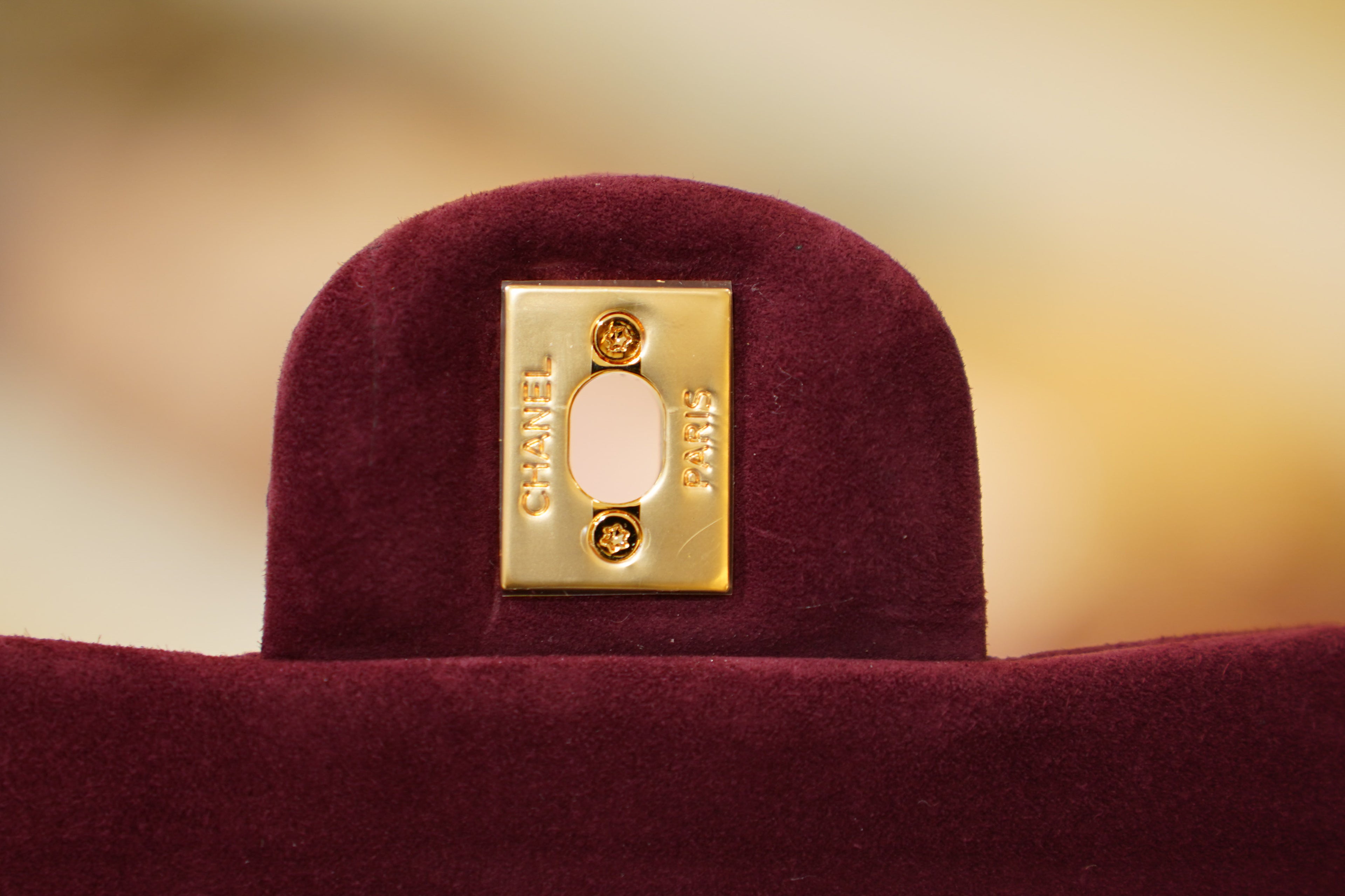 ChatGPT: Chanel | Classic Flap Bag – Medium – Leather – Burgundy – Gold Hardware