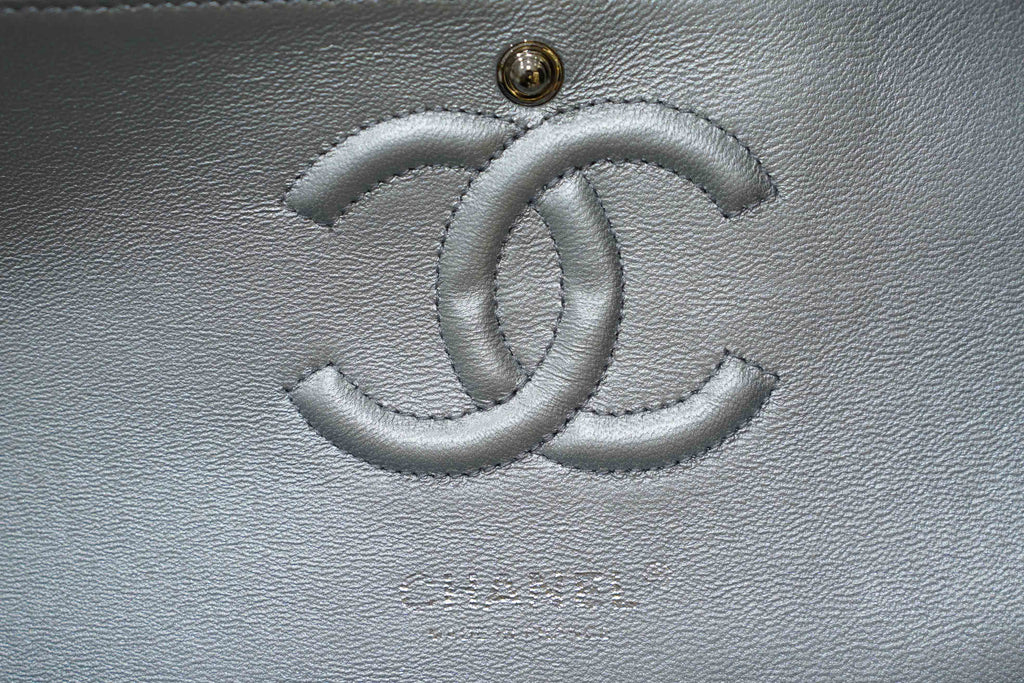 Chanel | Classic Flap Bag – Medium – Leather – Silver – Silver Hardware