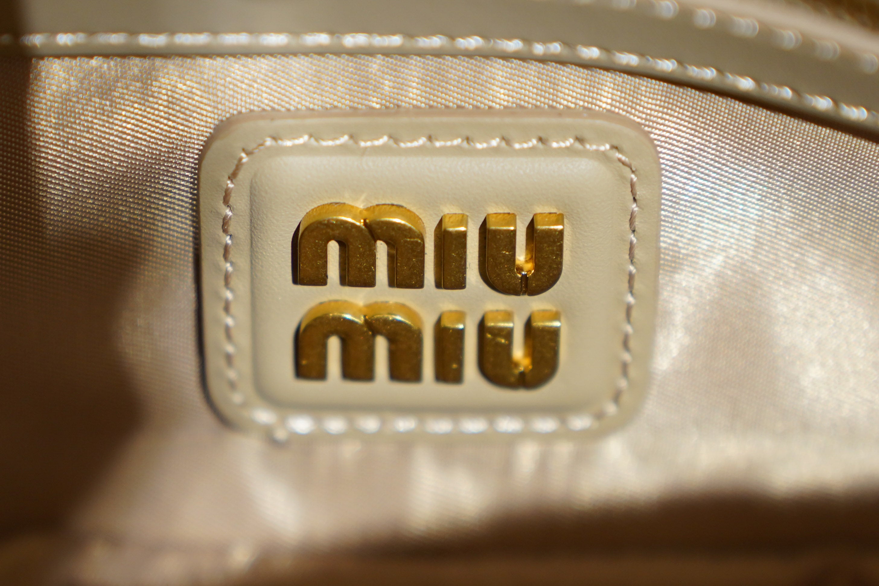Miu Miu | Arcadie (Medium) – Leather – Beige – Gold Hardware