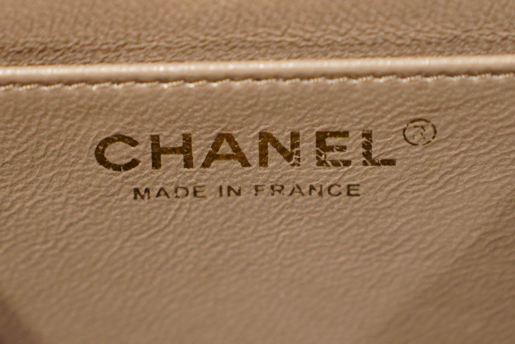 Chanel | Square Mini Flap Bag – Lambskin – Taupe – Gold Hardware