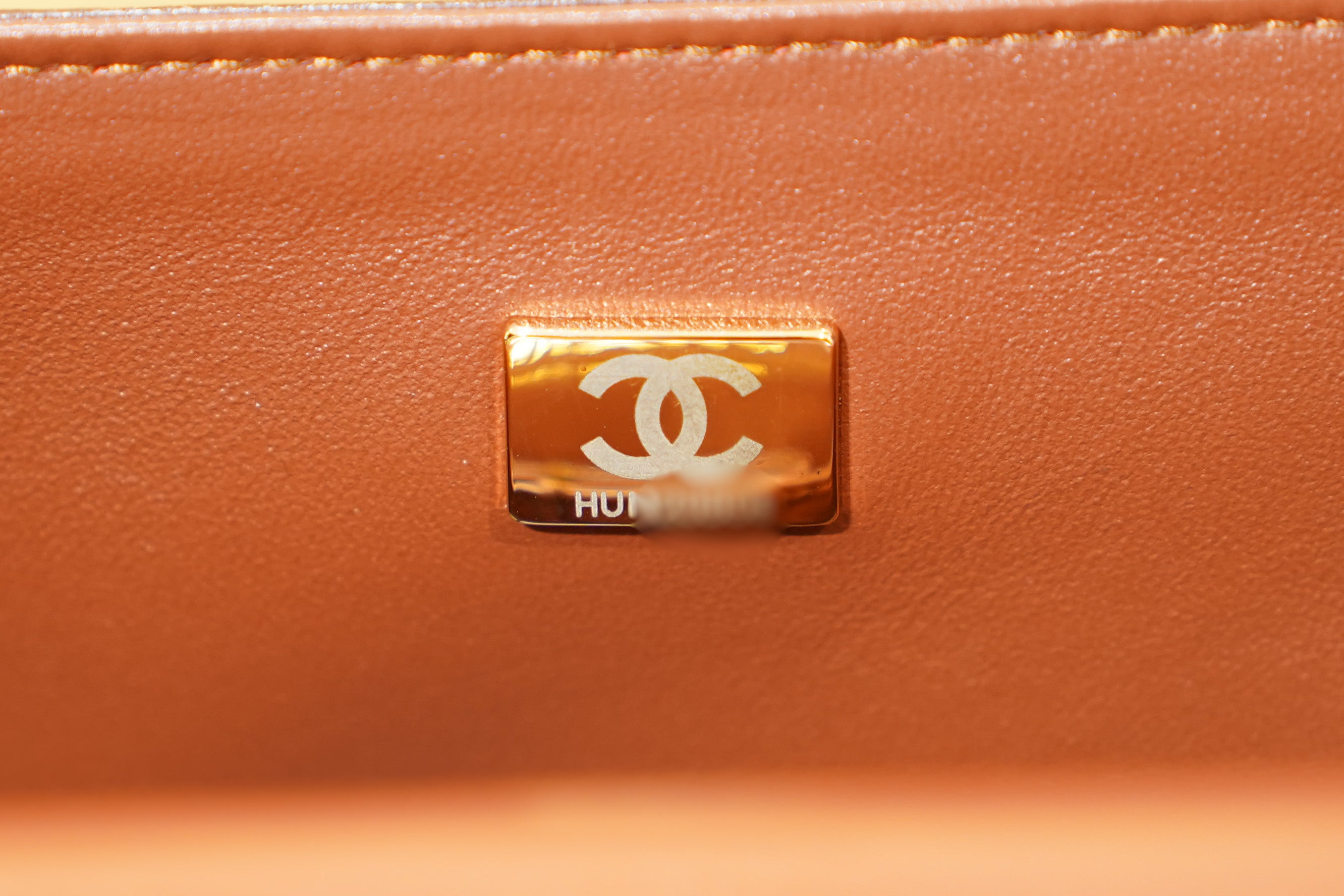 Chanel | Classic Flap Bag – Medium – Lambskin – Brown – Gold Hardware