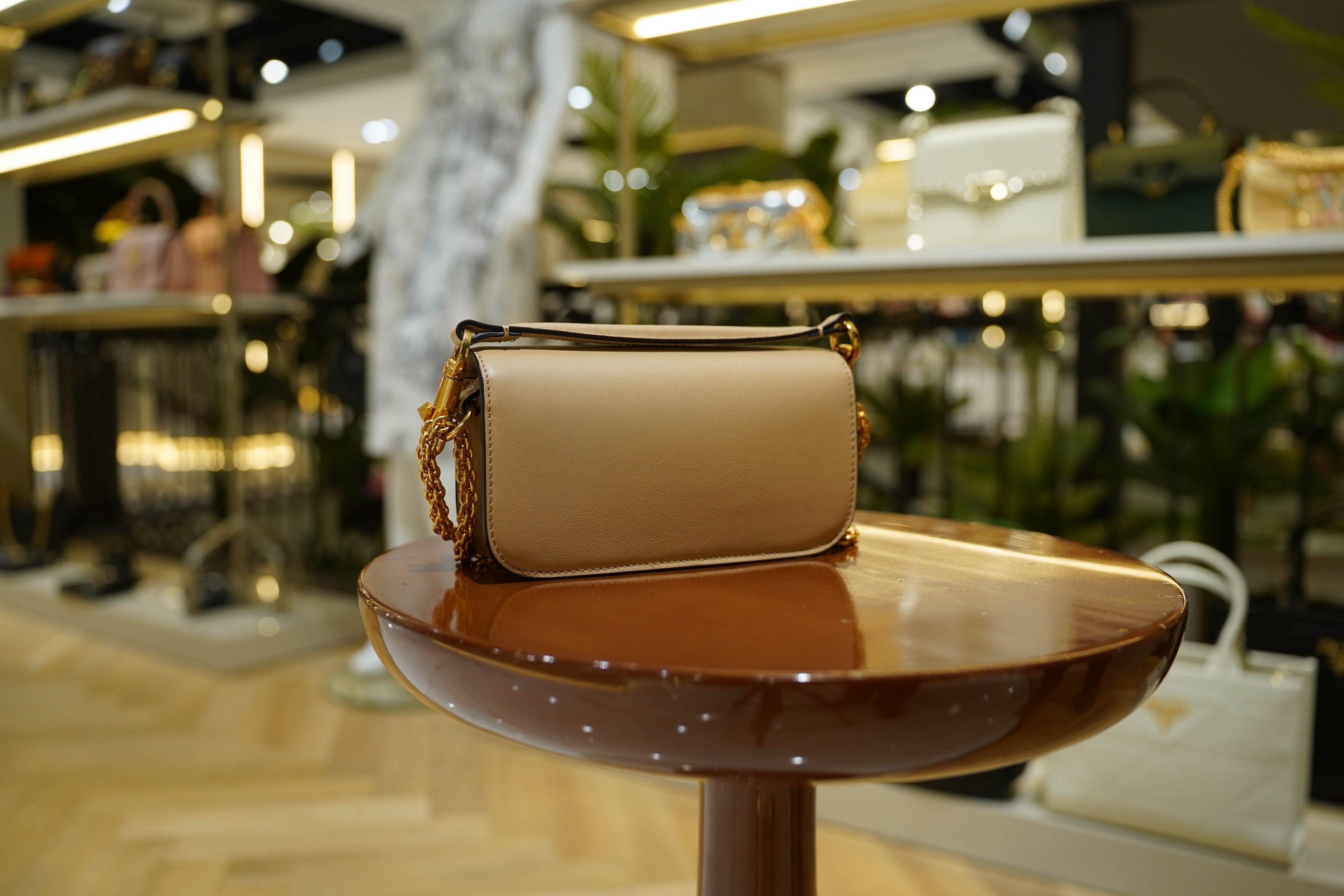 Valentino | Loco – Leather – Beige – Gold Hardware