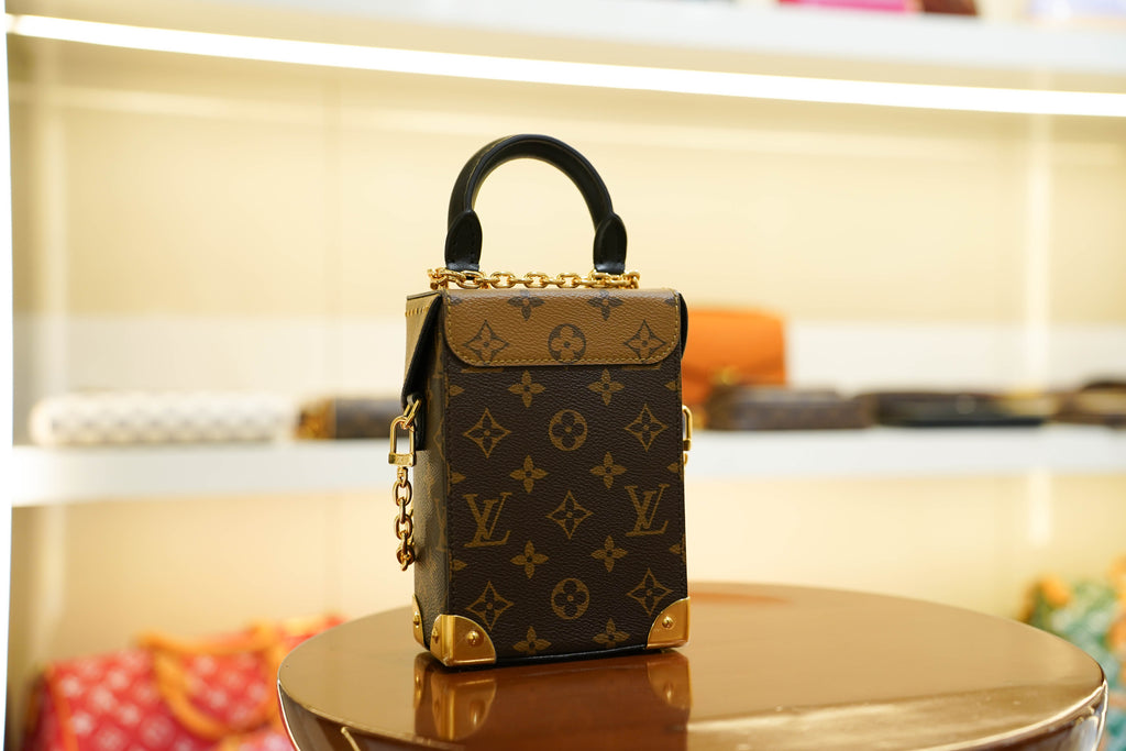Louis Vuitton | Petite Malle – Canvas – Monogram – Gold Hardware