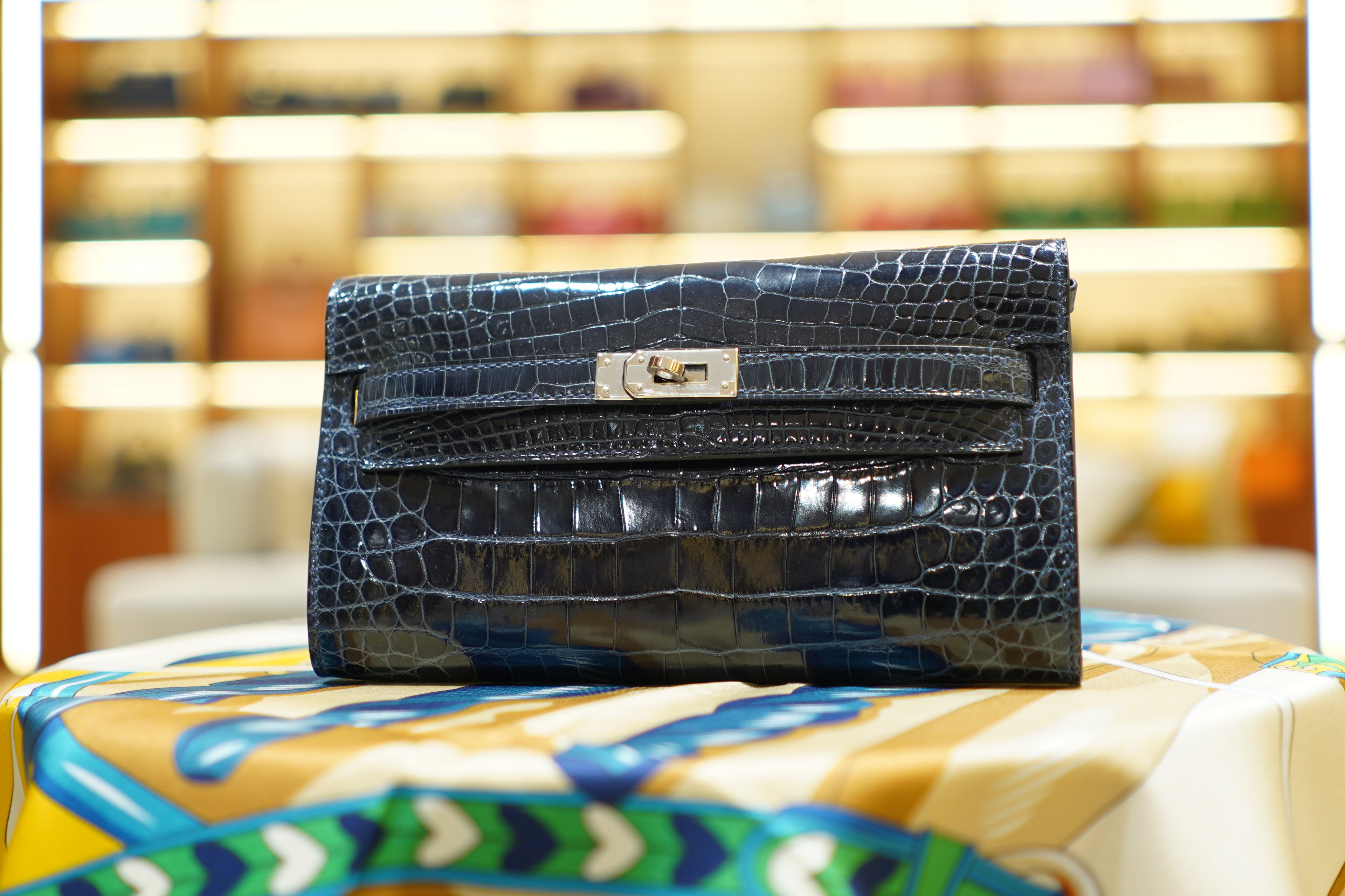 Hermes | Kelly To Go Wallet – Crocodile Leather – Black – Gold Hardware