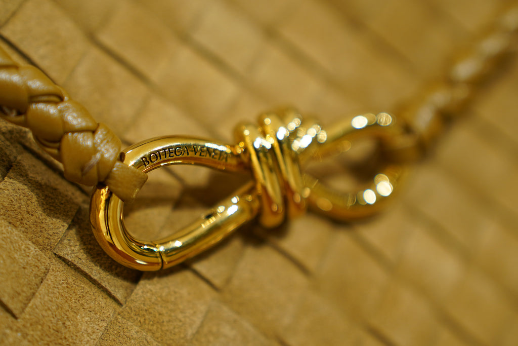 Bottega Veneta | Andiamo – Intrecciato – Verde Oliva – Gold Hardware