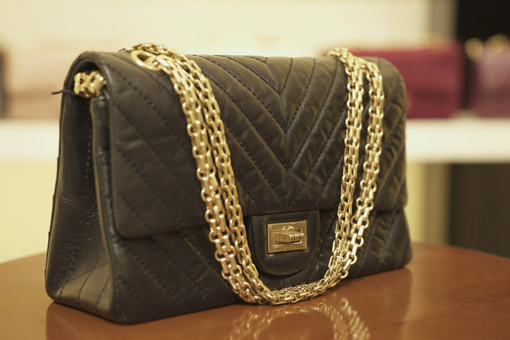 Chanel | Reissue 2.55 – Lambskin – Black – Gold Hardware