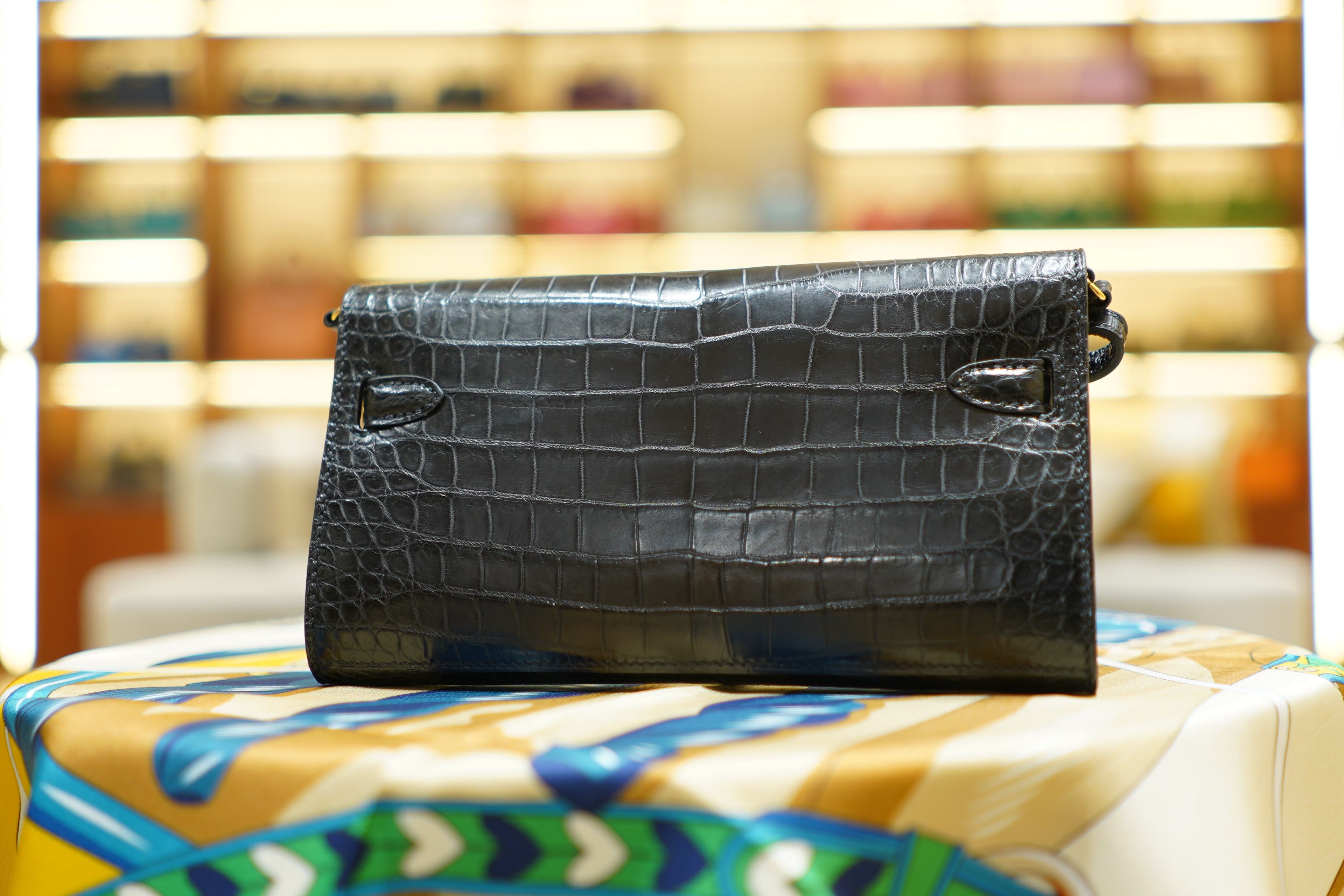 Hermes | Kelly – 28 – Crocodile Leather – Black – Gold Hardware