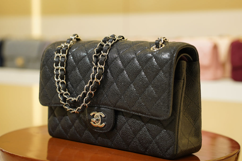 Chanel | Borsa Classic Flap – Media – Pelle – Nera – Finiture in Argento