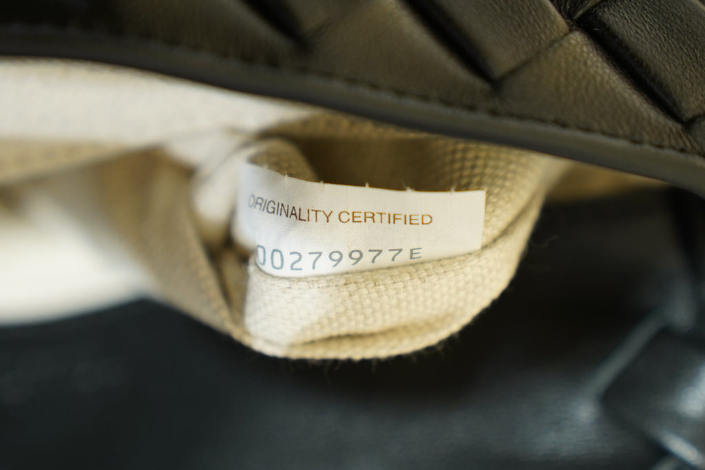 Bottega Veneta | Cobble-Messenger – Leather – Black – Gold Hardware