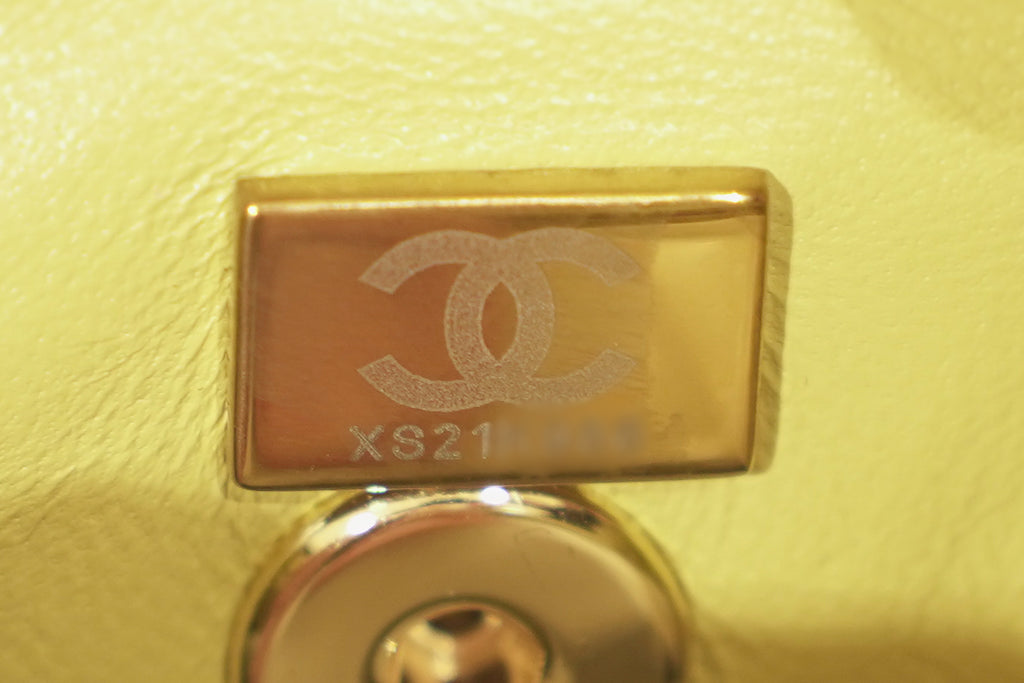 Chanel | Coco Mini – Lambskin – Green – Gold Hardware