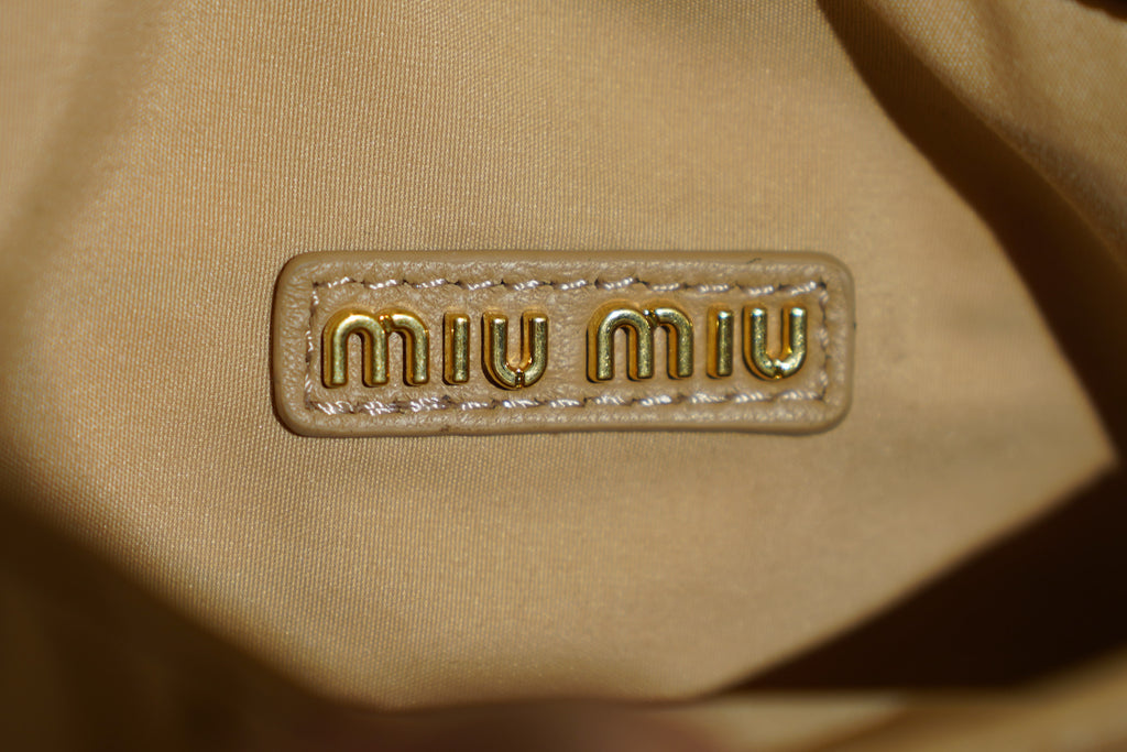 Miu Miu | Wander-Matelasse – Leather – Beige – Gold Hardware