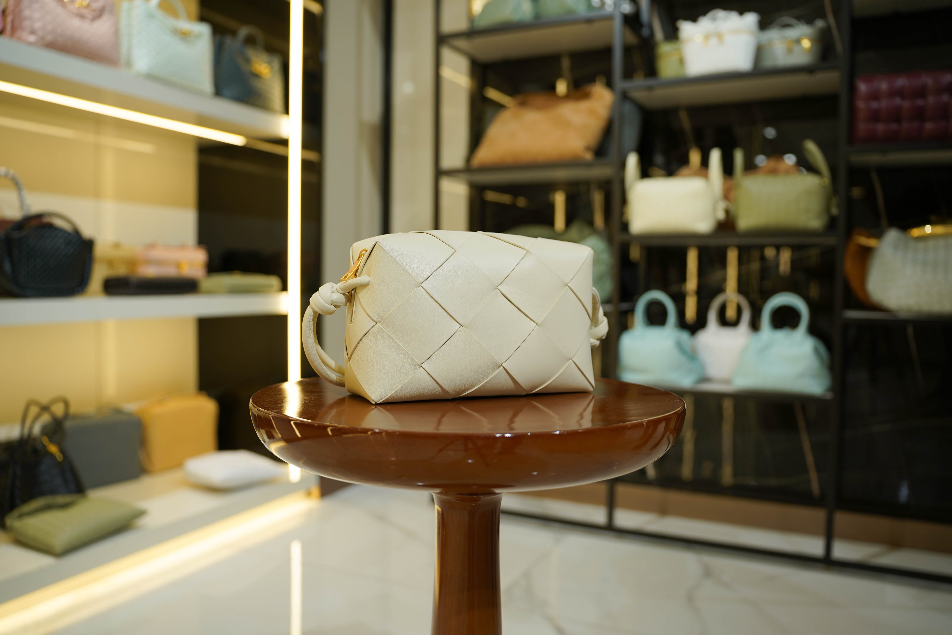 Bottega Veneta | Cassette (Small) – Leather – Cream – Gold Hardware